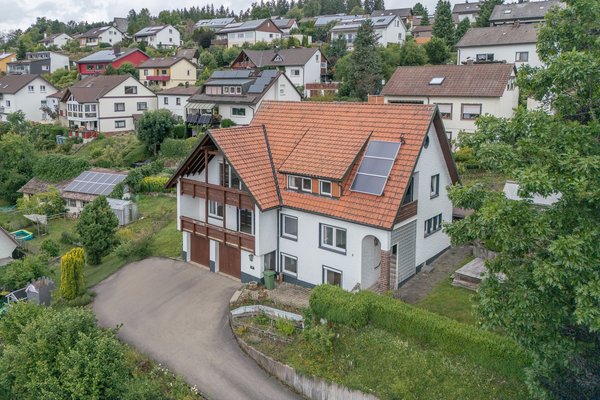 Immobilie in Unterkirnach - Hier können Sie sofort einziehen -  komplett renoviertes Zweifamilienhaus - Bild 21