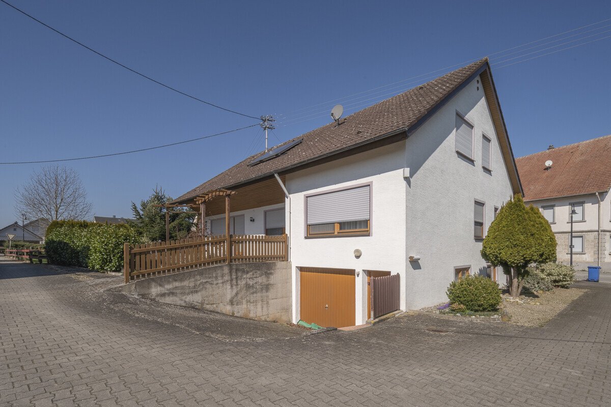 Immobilie in Unlingen - Sonniges Einfamilienhaus sucht neue Besitzer - sonnig, idyllisch, oberschwäbisch, praktisch, gut - Bild 0
