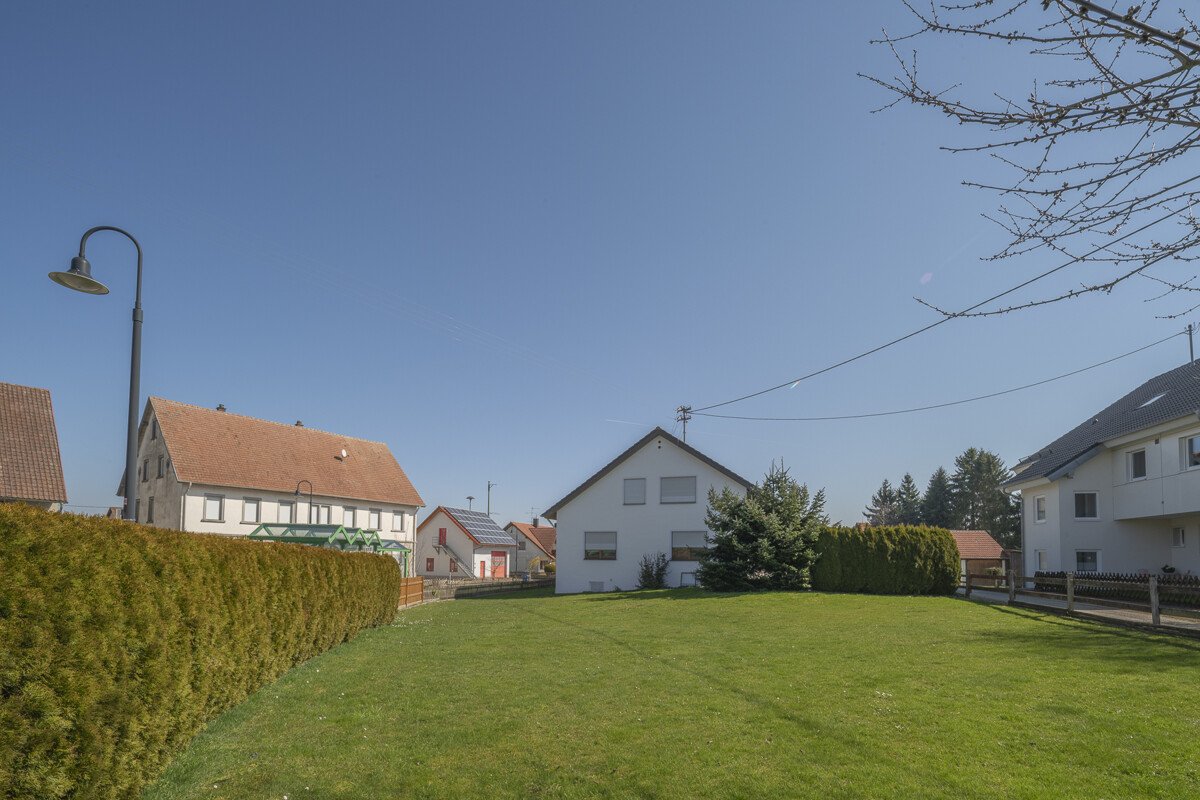 Immobilie in Unlingen - Sonniges Einfamilienhaus sucht neue Besitzer - sonnig, idyllisch, oberschwäbisch, praktisch, gut - Bild 1