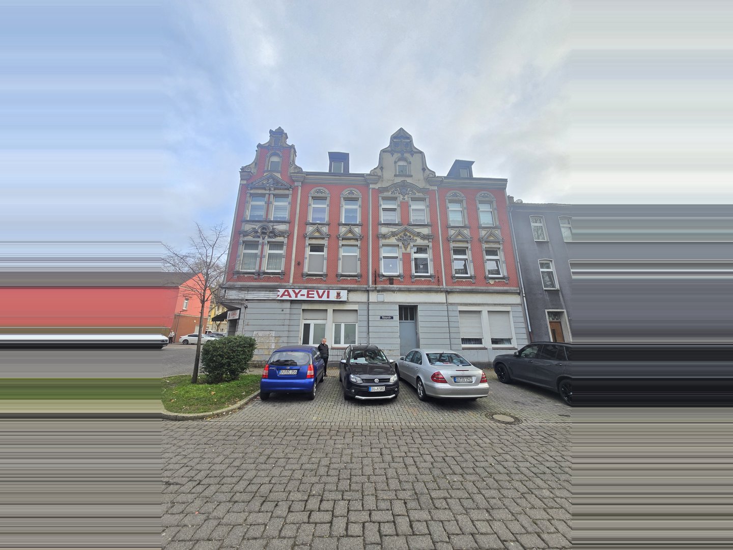 Immobilie in Duisburg - Wohnungspaket mit 4 Wohnungen in Duisburg Bruckhausen mit Potenzial - Bild 0